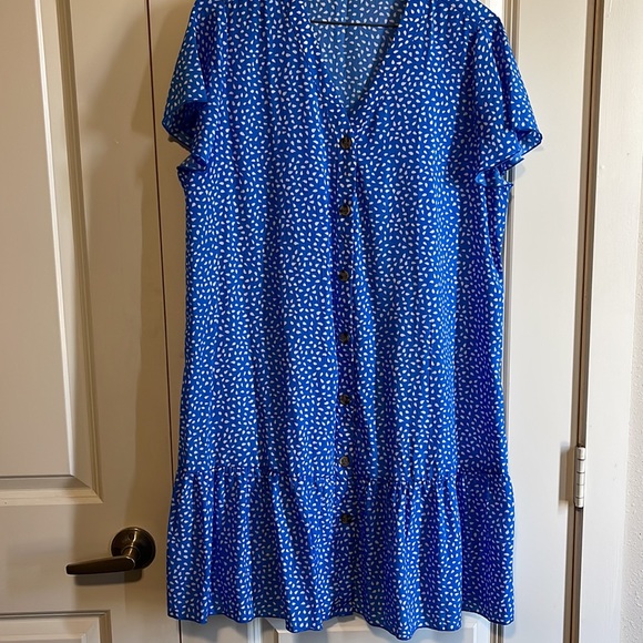 Blue dress, size large! Open to all offers! 🌟 - Picture 4 of 7
